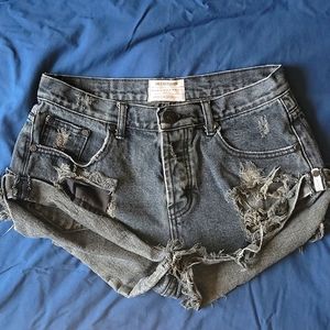 One Teaspoon Bandits Shorts size 27